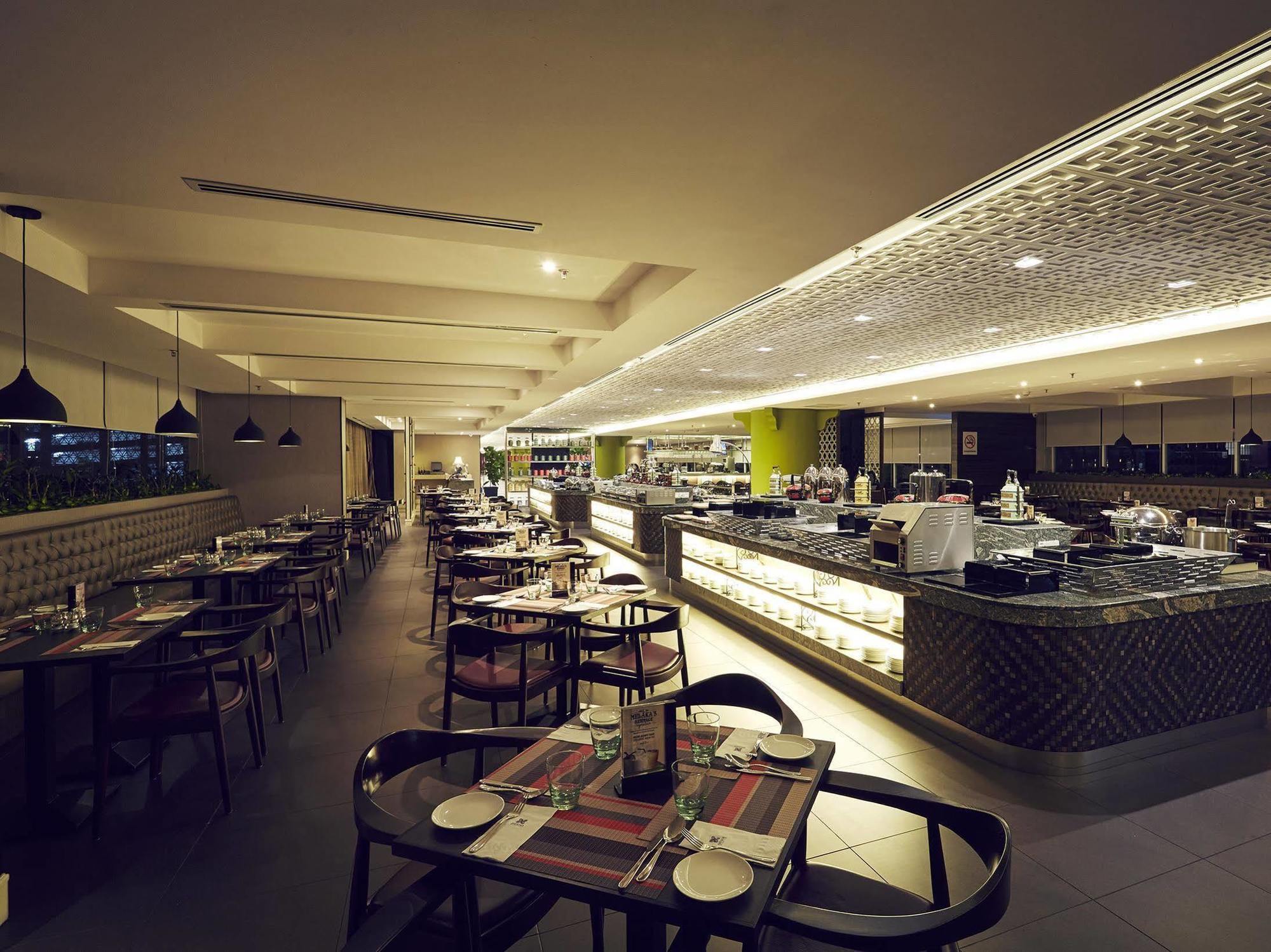 Estadia Hotel Malacca Buitenkant foto